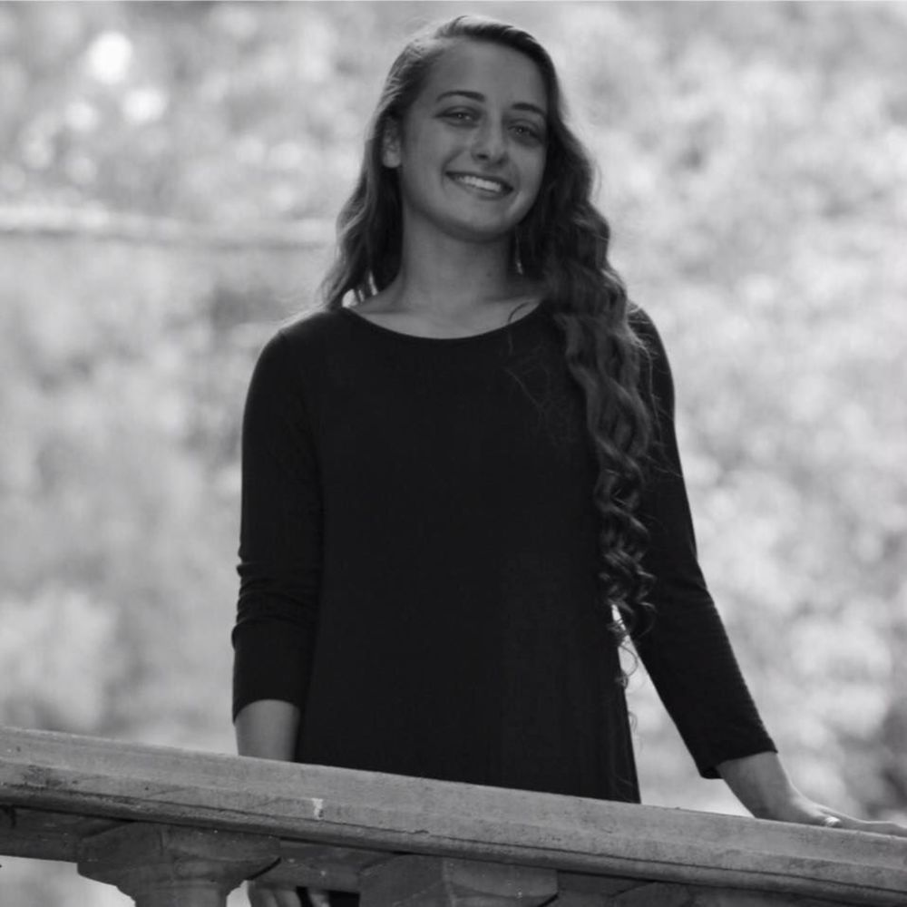 Meet your Posher, Hannah